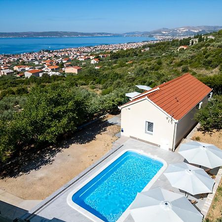 Private Villa Golden Hour With A View Of Split Area Kastel Sucurac ภายนอก รูปภาพ