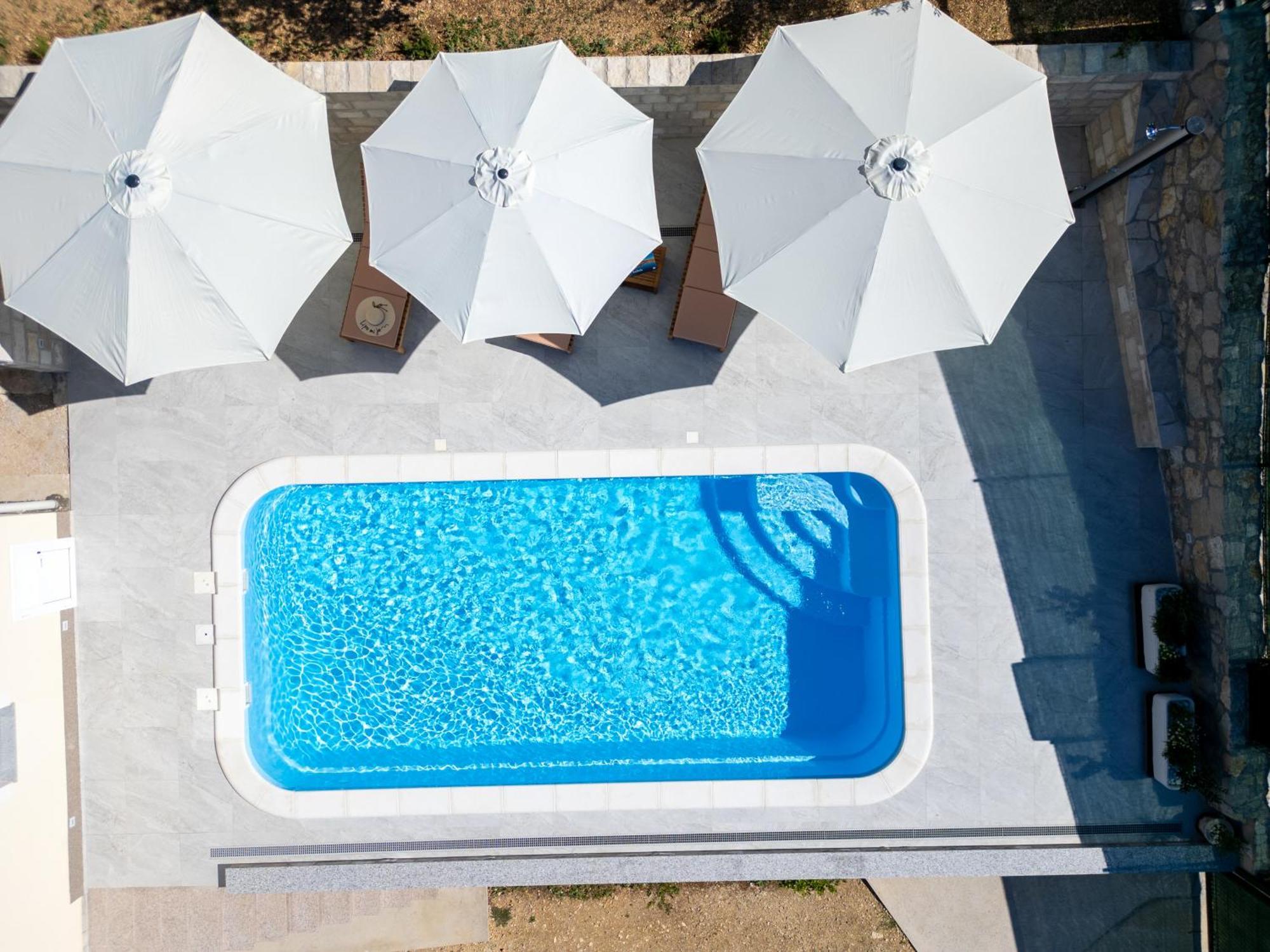 Private Villa Golden Hour With A View Of Split Area Kastel Sucurac ภายนอก รูปภาพ